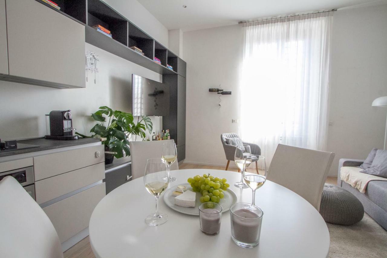 Luxury And Spacious Apartment Mailand Exterior foto